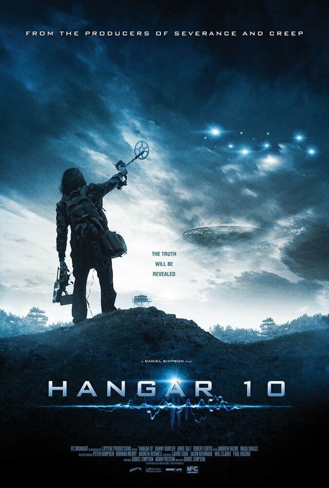 Ангар 10 (2014) постер